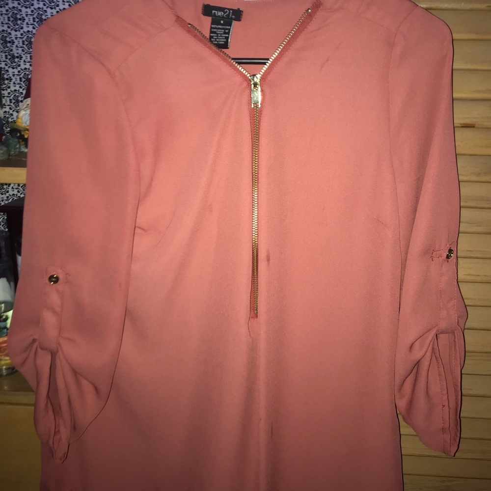 women’s blouse